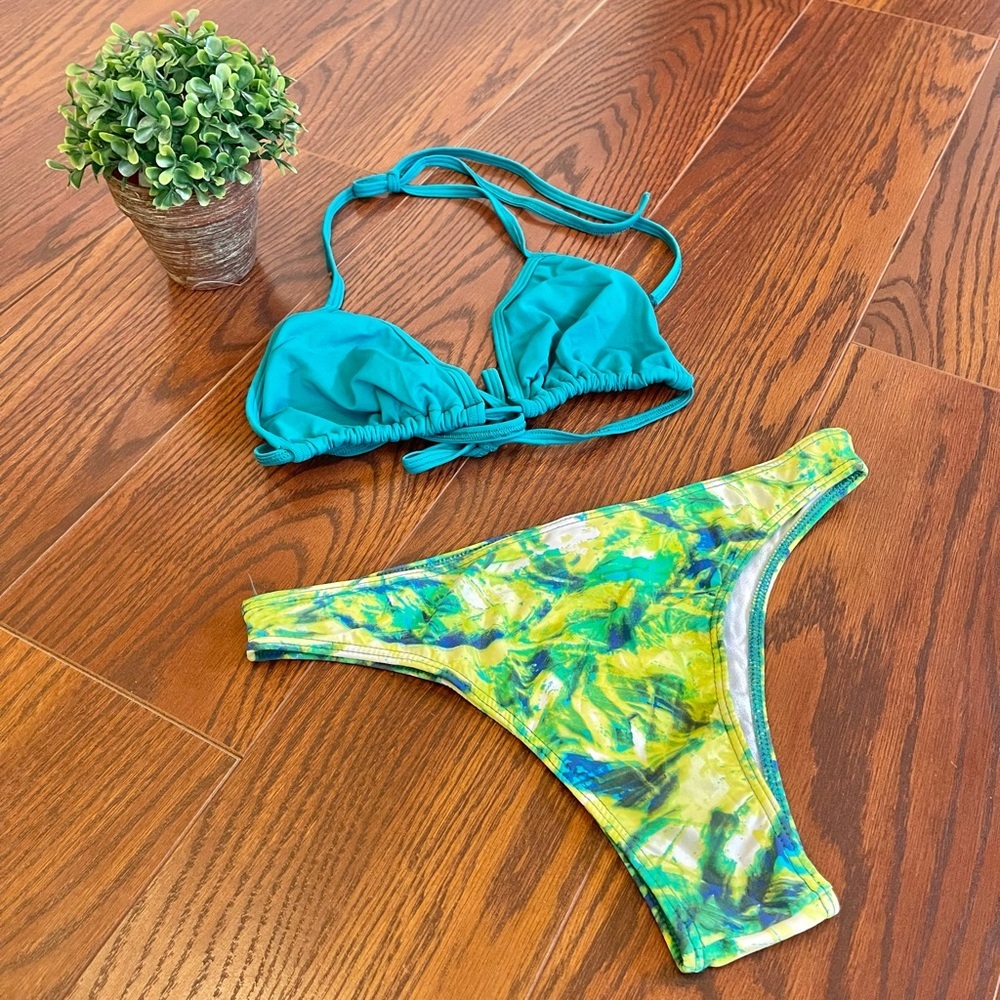 Collection Bikini Set - Picture 2 of 4